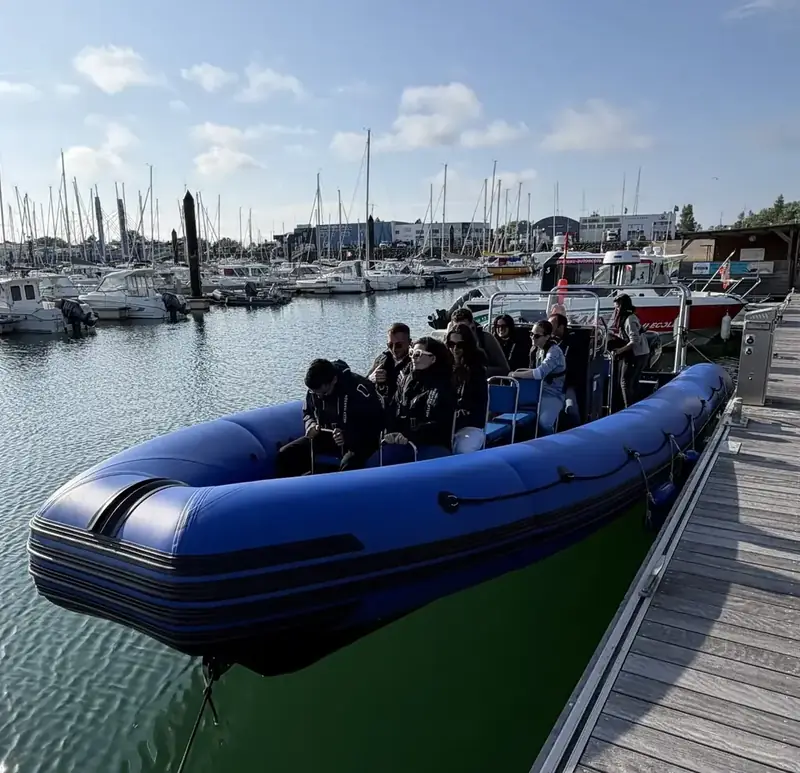 Excursion sensations en semi-rigide Ty Papotte dans la baie des Sables d'Olonne